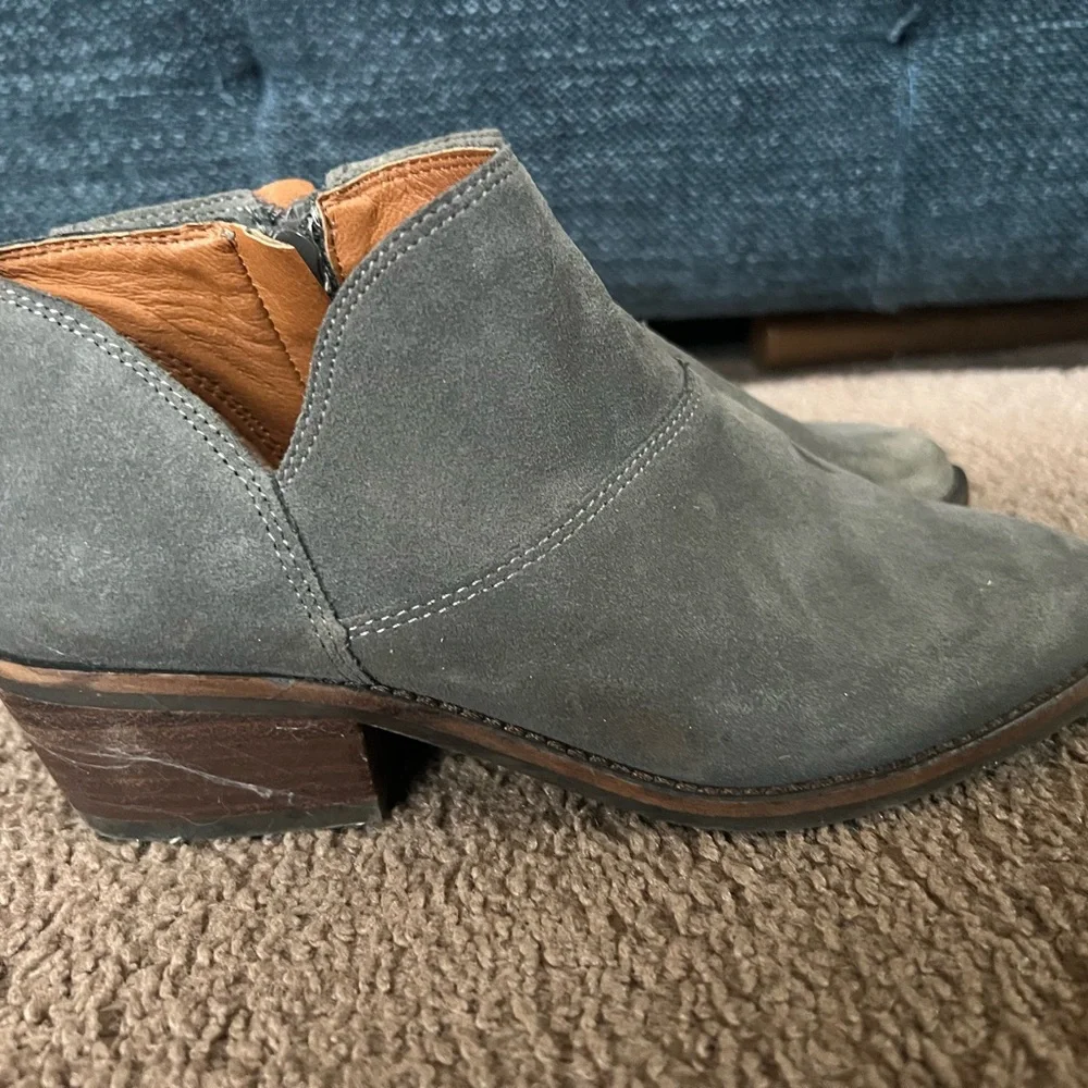 Women Gray Suede Ankle Boots